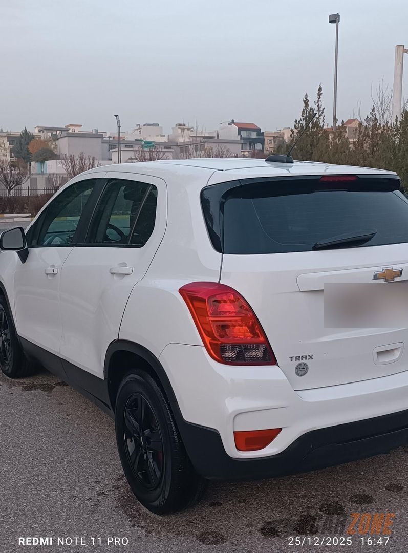 2019 Chevrolet Trax S thumbnail 3