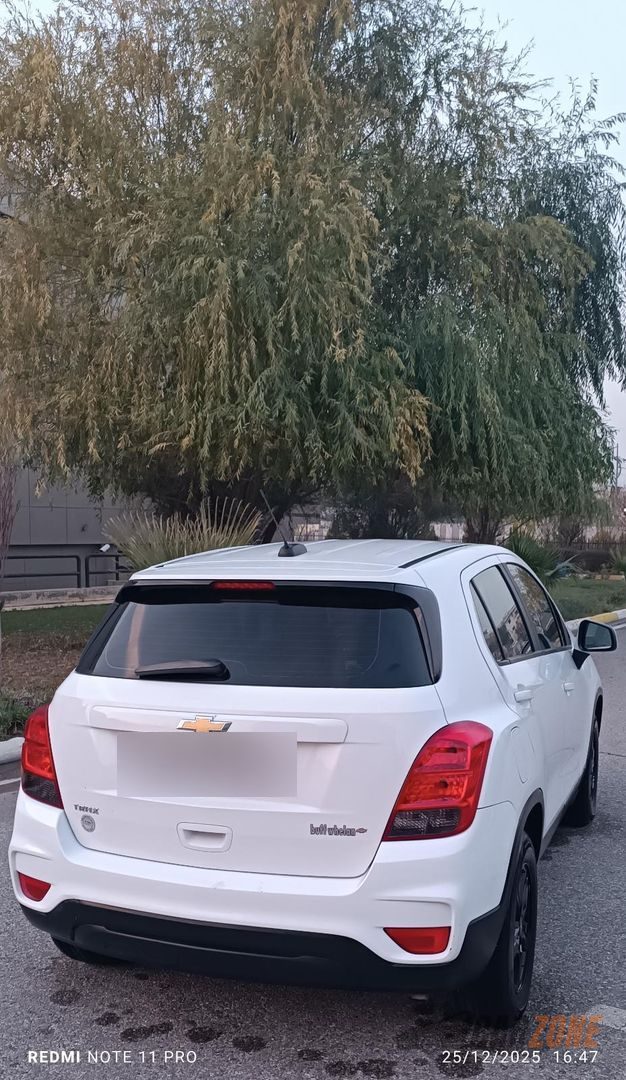 2019 Chevrolet Trax S thumbnail 4