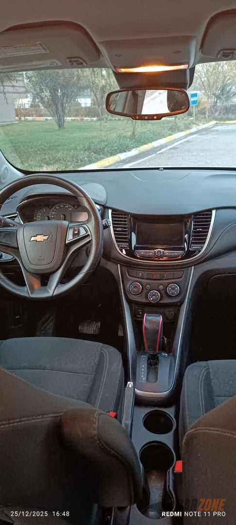 2019 Chevrolet Trax S thumbnail 8