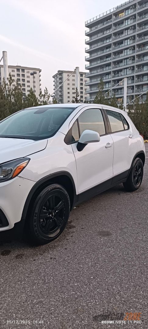 2019 Chevrolet Trax S thumbnail 10