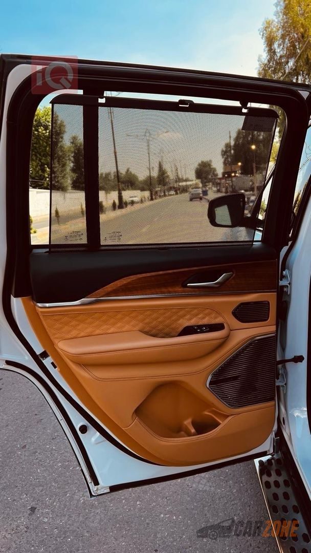 2023 جيب شيروكي thumbnail 6