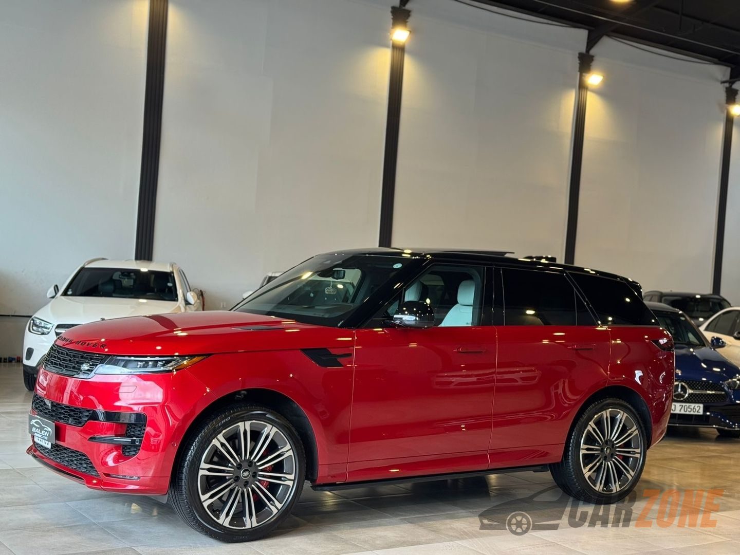 2024 لاند روفر رينج روفر سبورت thumbnail 5