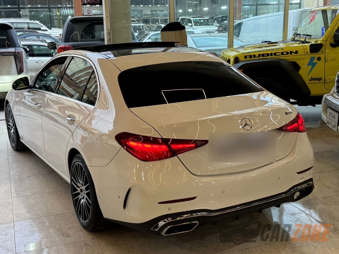 2023 مرسيدس الفئة C thumbnail 4