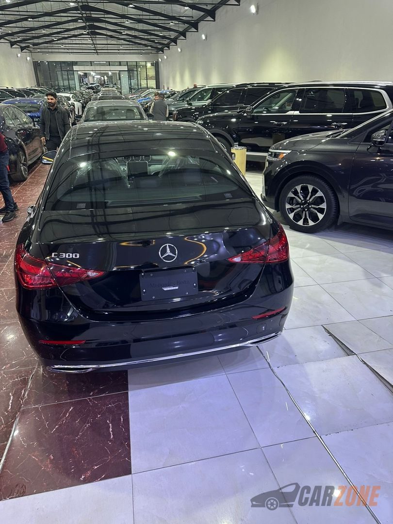 2025 Mercedes-Benz 300 thumbnail 7