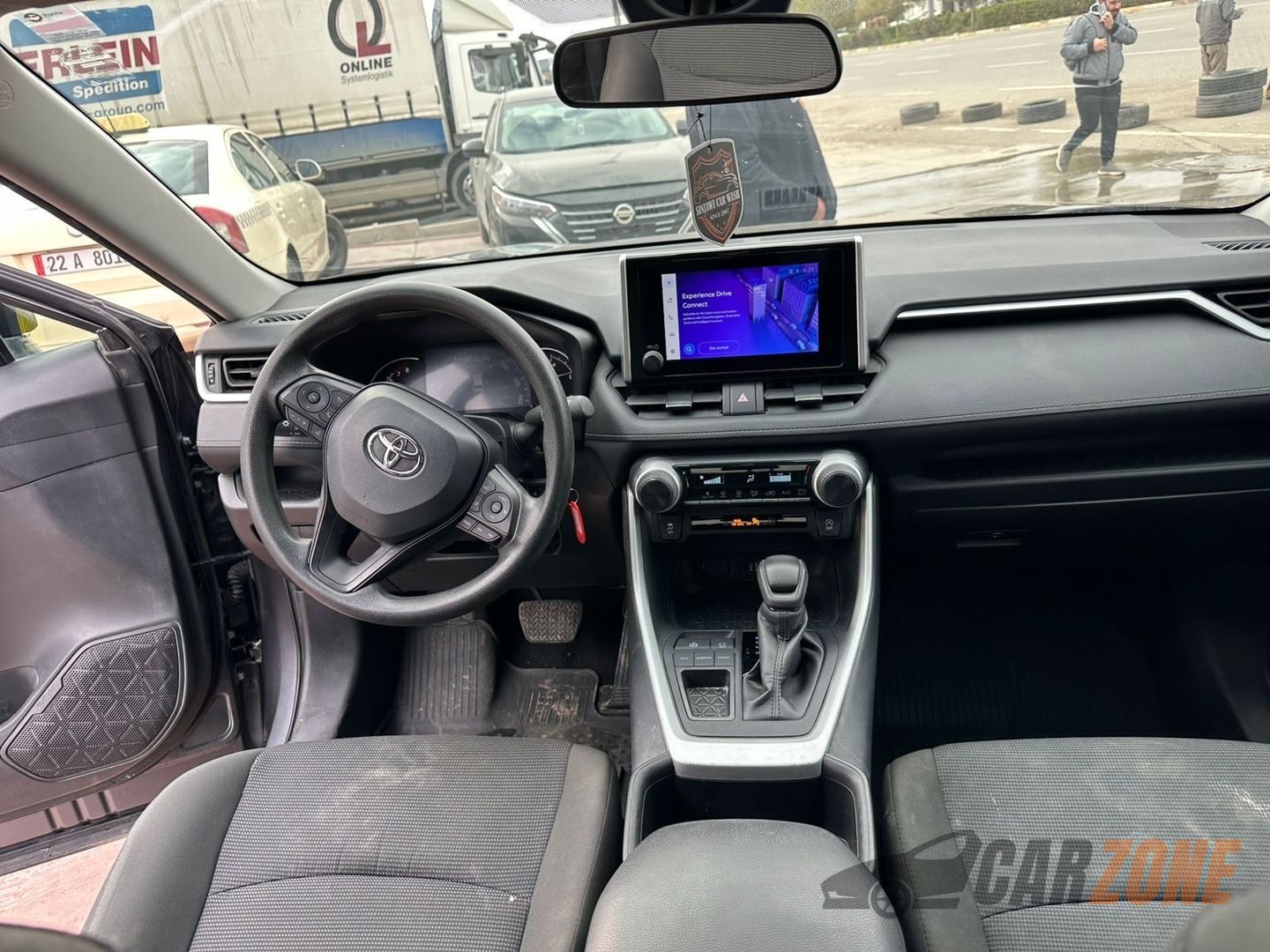 2024 تويوتا راف 4 thumbnail 5