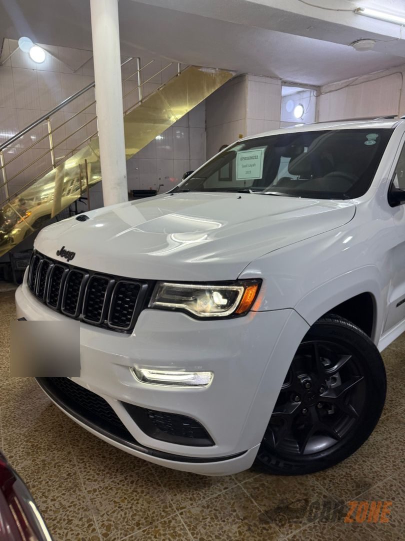 2019 Jeep Cherokee Limited thumbnail 2