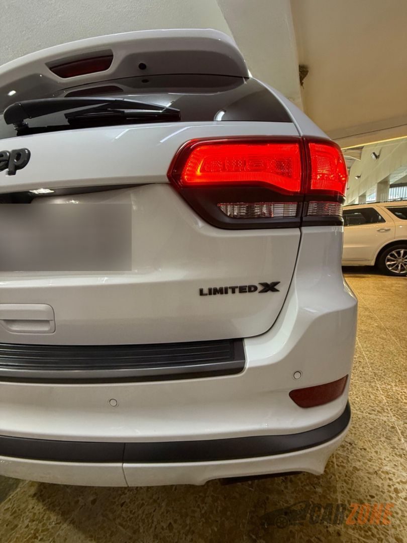 2019 Jeep Cherokee Limited thumbnail 5