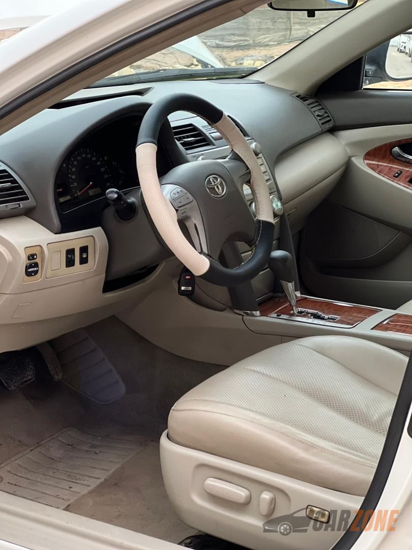 2008 تۆیۆتا کامری thumbnail 9