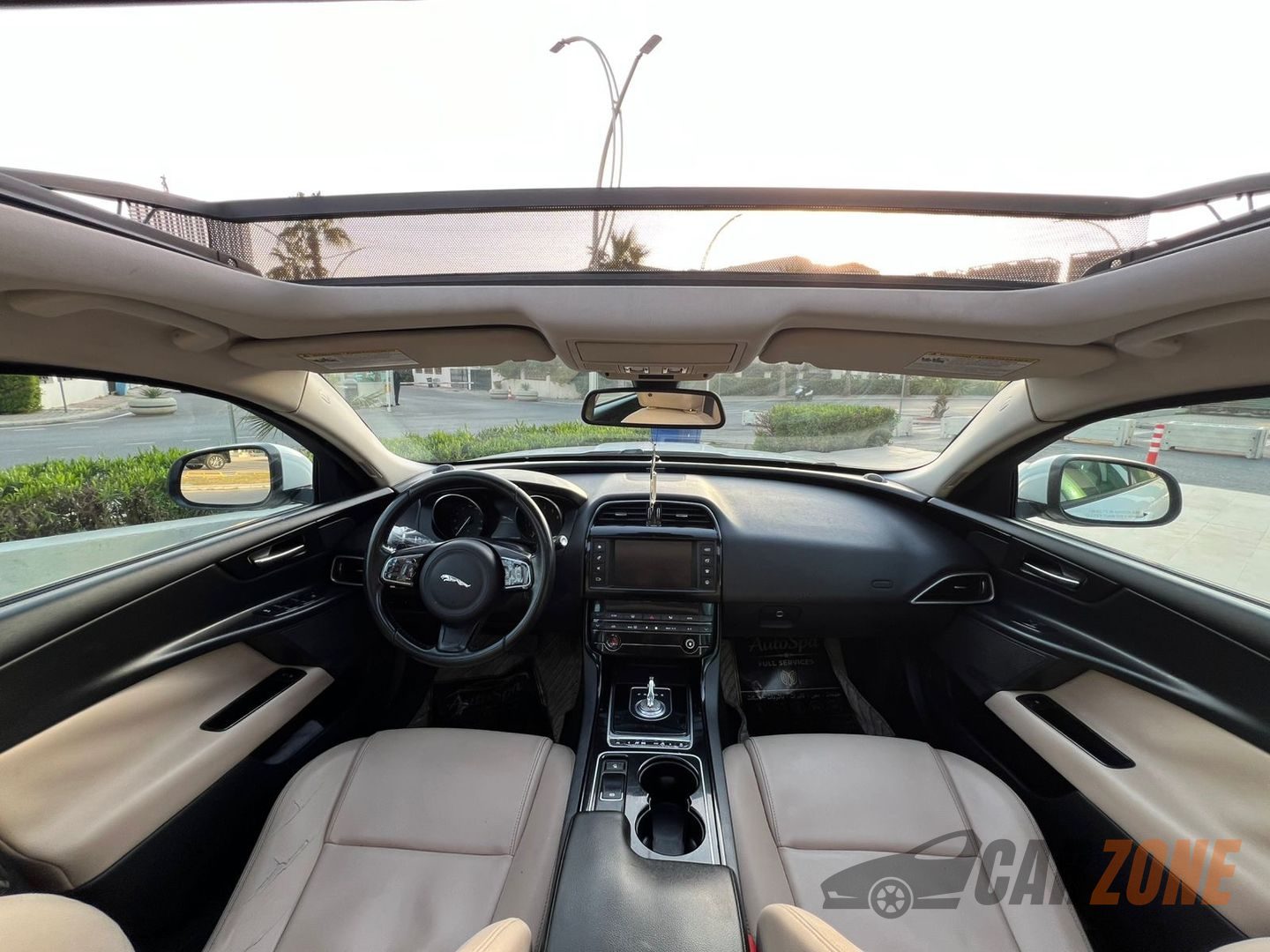 2017 جاگوار ئێکس ئی thumbnail 7