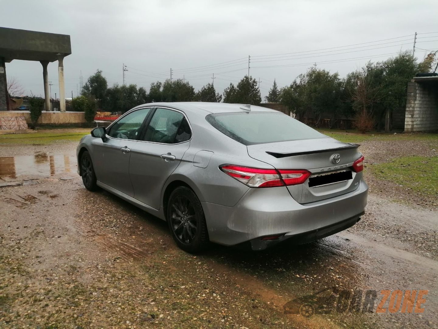 2020 Toyota Camry LE thumbnail 2