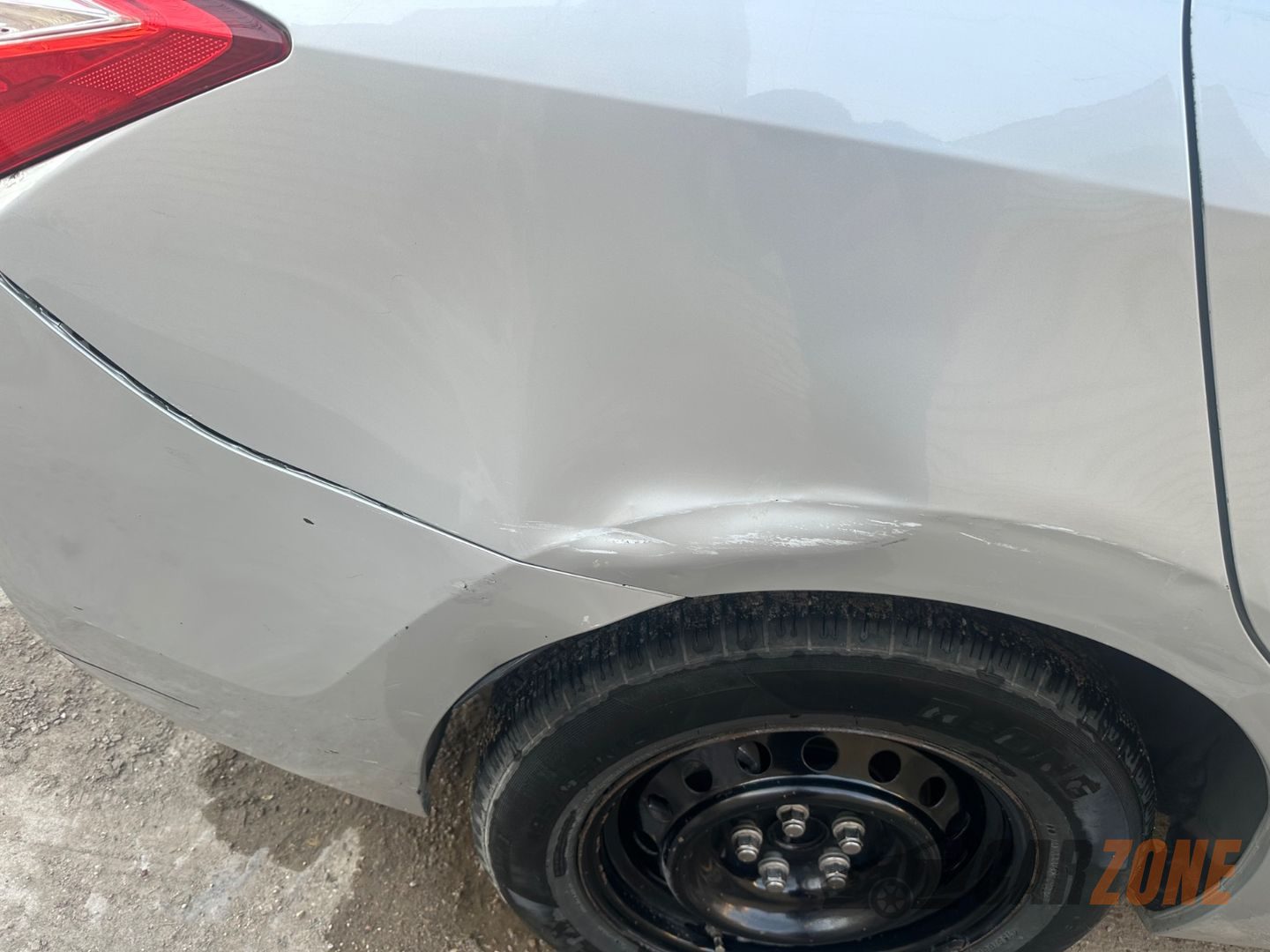 2016 تۆیۆتا کۆرۆلا S thumbnail 9