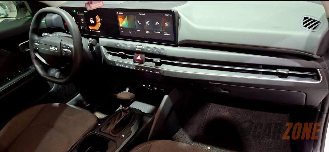 2025 كيا كي 4 SE thumbnail 5