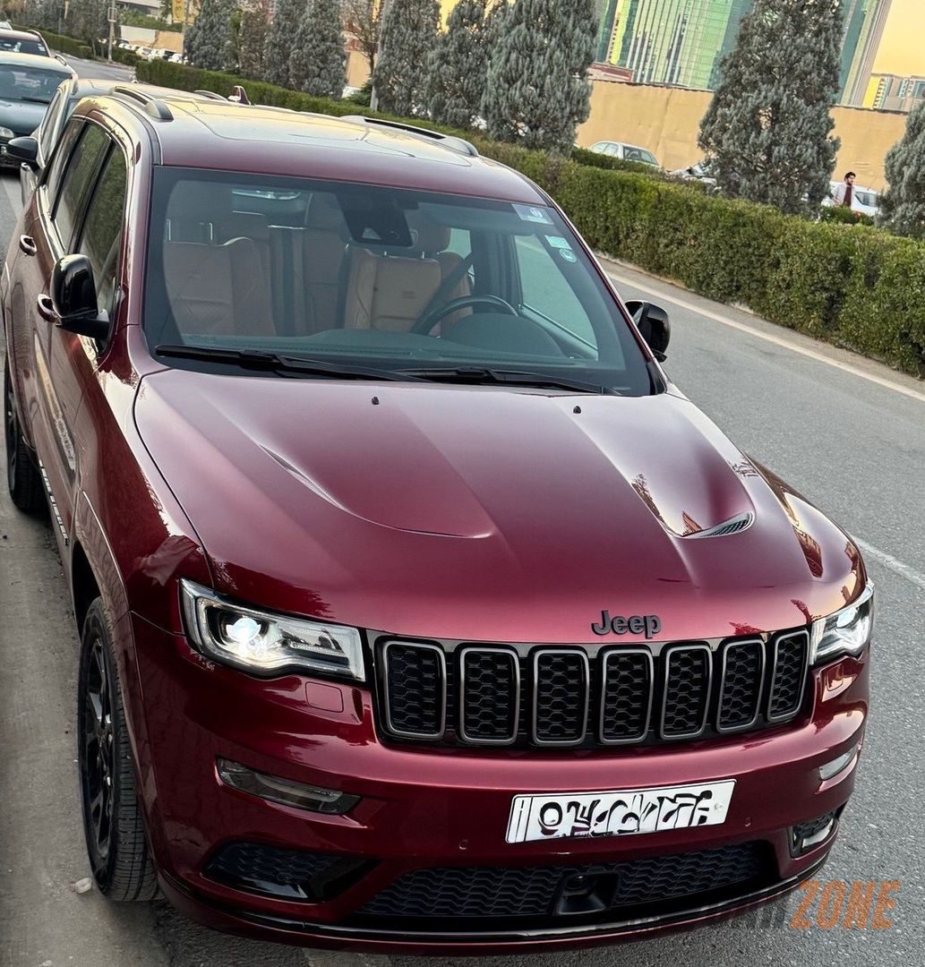 2022 Jeep Cherokee thumbnail 2