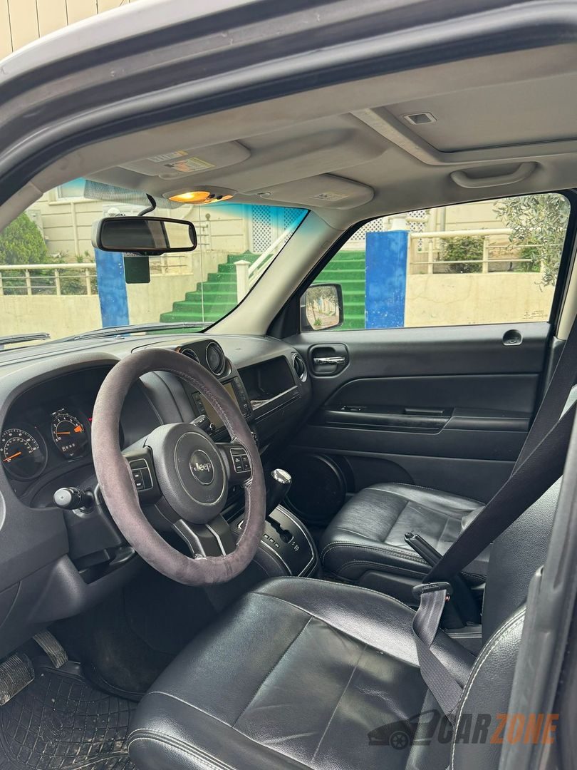 2017 Jeep Patriot thumbnail 4