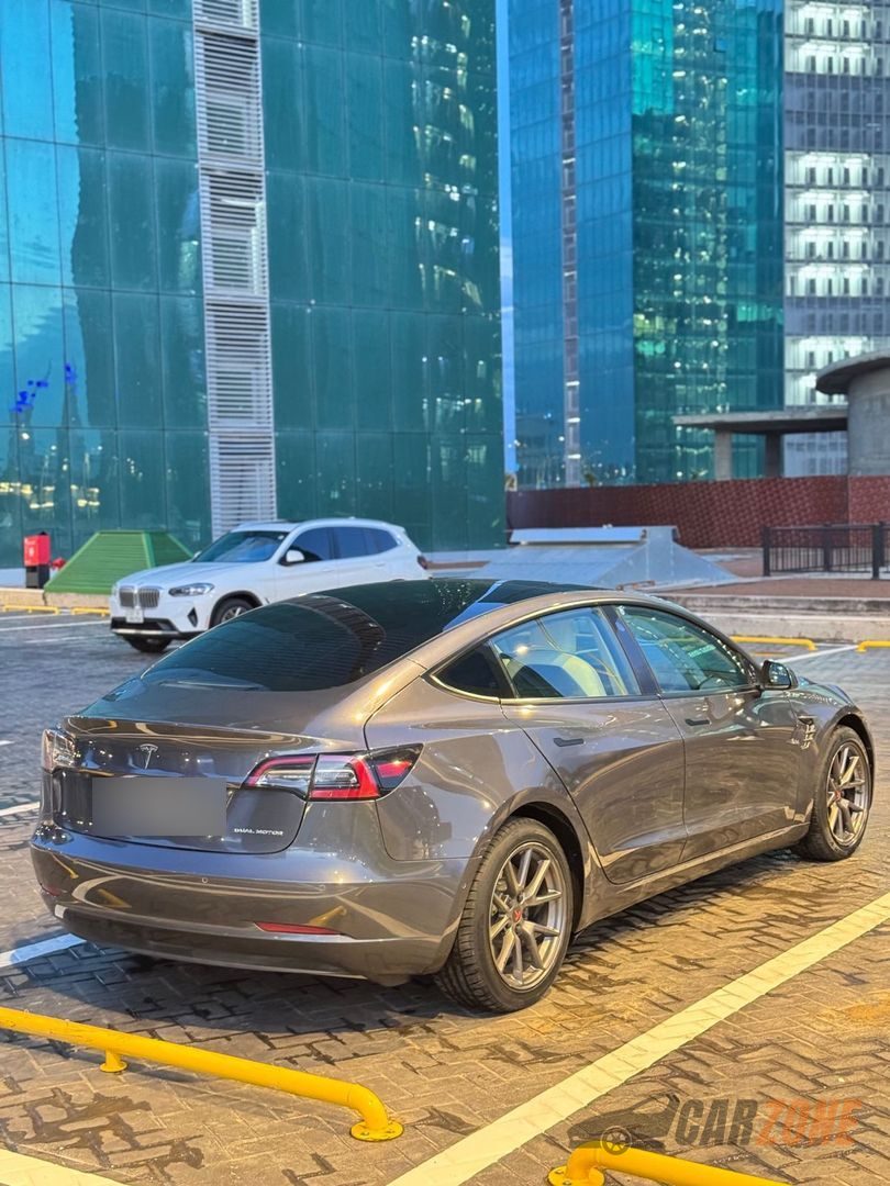 2022 تيسلا موديل 3 thumbnail 4