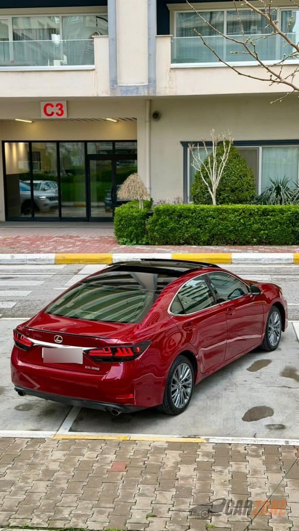 2015 لكزس ES350 thumbnail 3