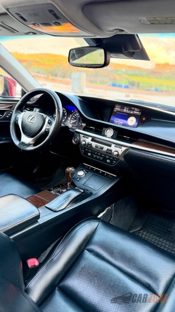 2015 لكزس ES350 thumbnail 6