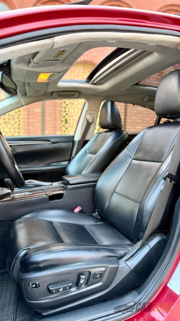 2015 لكزس ES350 thumbnail 7