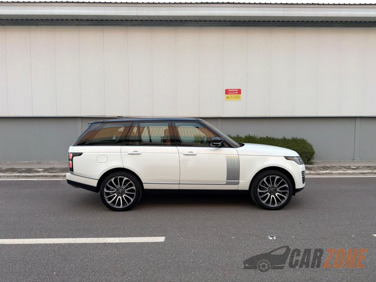 2018 Land Rover Range Rover Evoque thumbnail 4