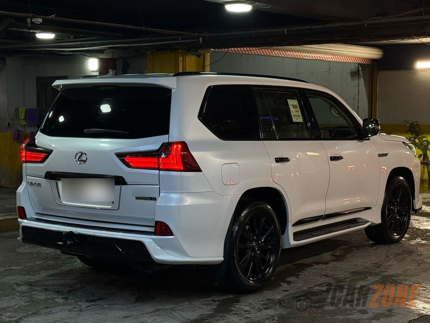 2018 لكزس إل إس thumbnail 4