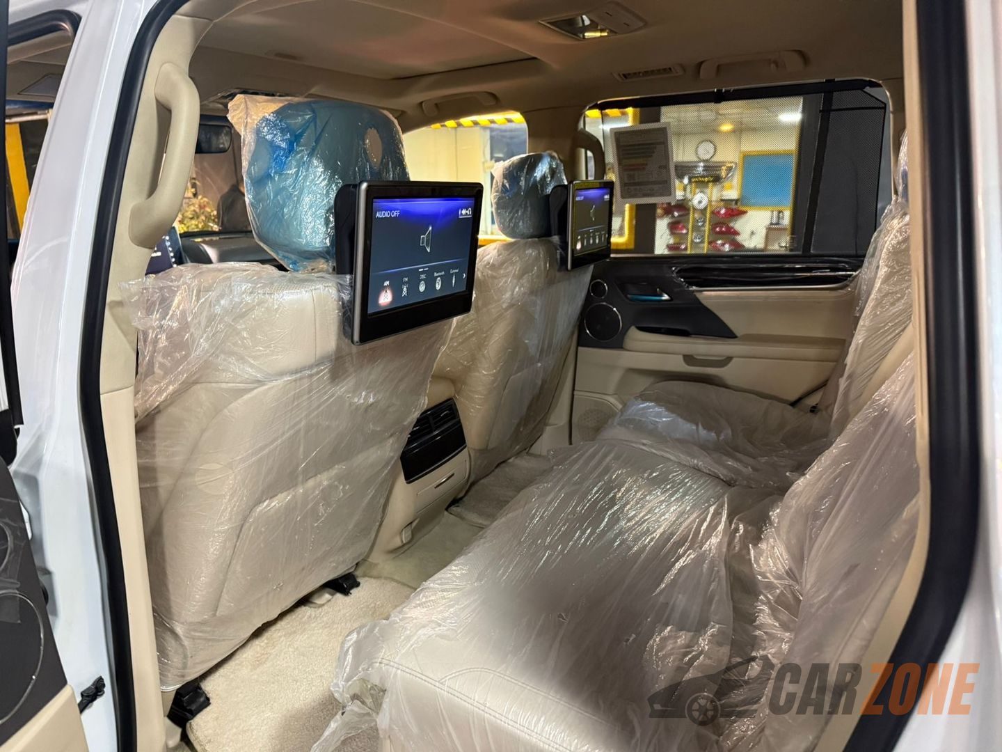 2018 لكزس إل إس thumbnail 9