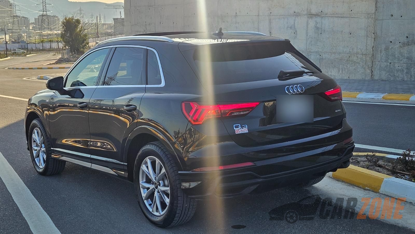 2023 Audi Q3 S Line thumbnail 8