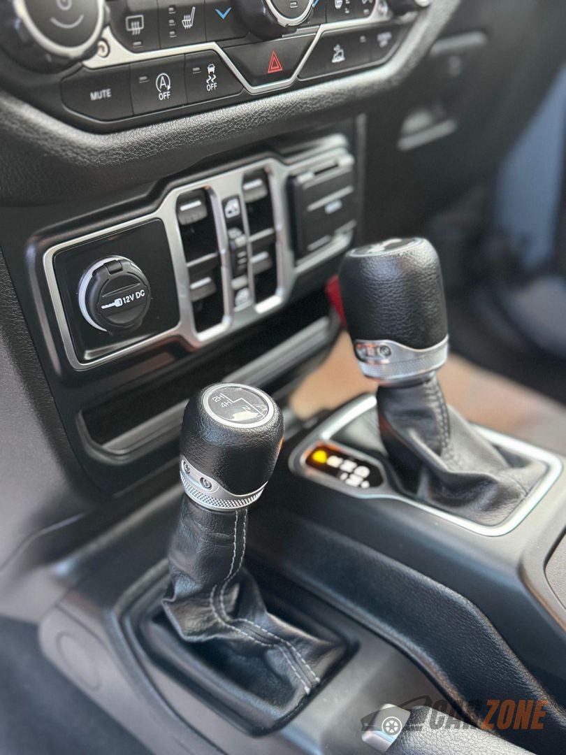 2024 جيب رانجلر S thumbnail 8