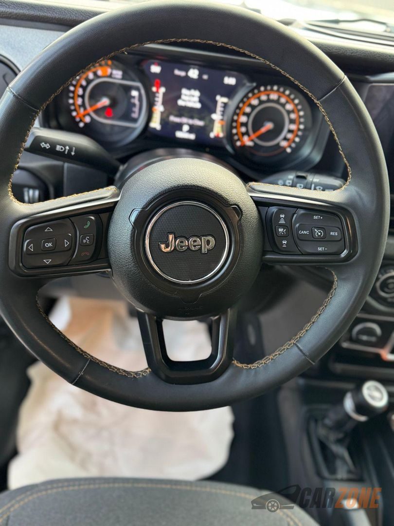 2024 جيب رانجلر S thumbnail 10