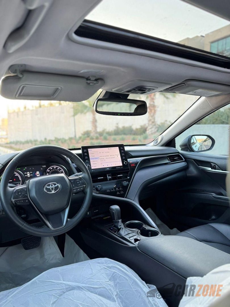 2024 Toyota Camry XSE thumbnail 4