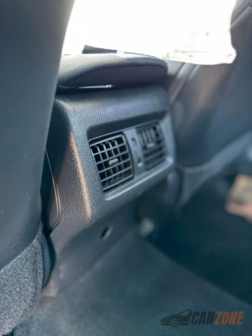 2024 Toyota Camry XSE thumbnail 9