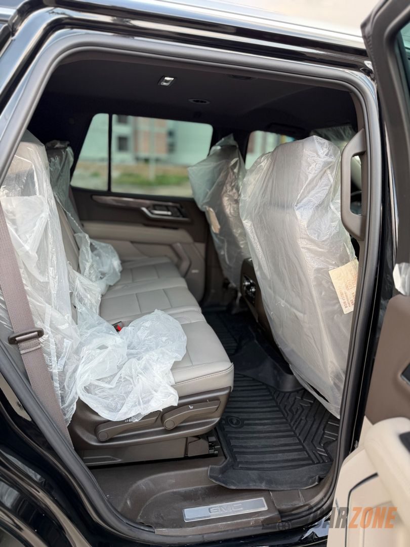 2025 GMC Yukon thumbnail 9