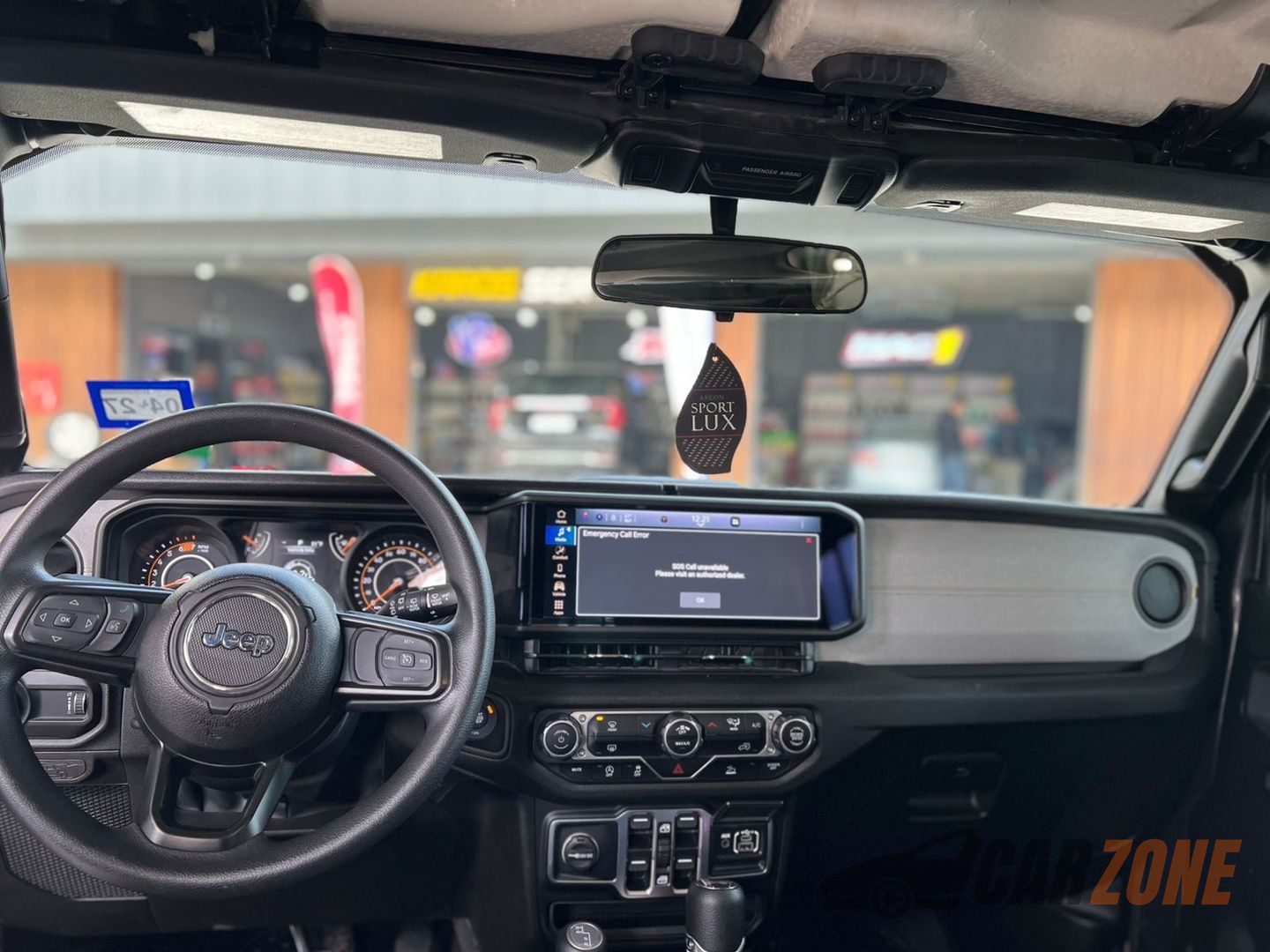 2025 Jeep Wrangler Sport thumbnail 9