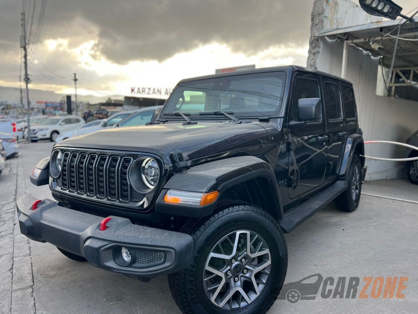 2025 جیپ ڕانگلەر Sahara thumbnail 4