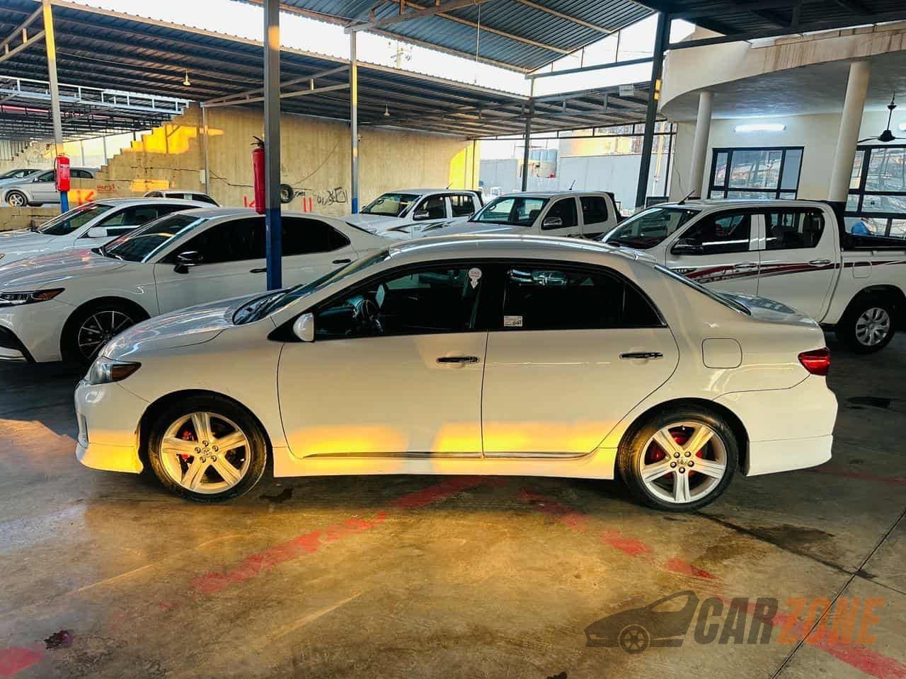 2013 Toyota Camry S thumbnail 3