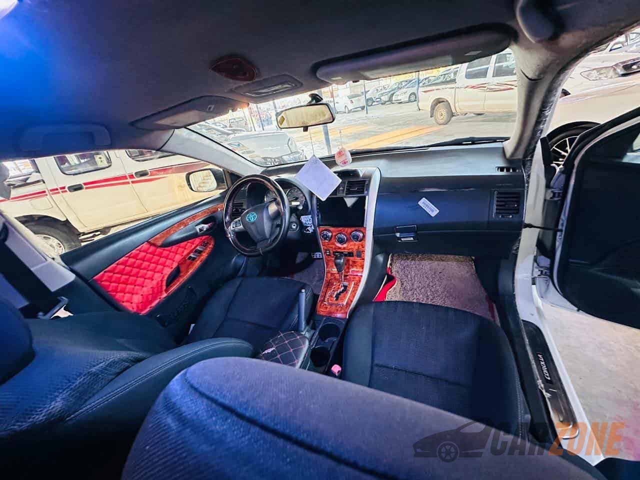 2013 Toyota Camry S thumbnail 6