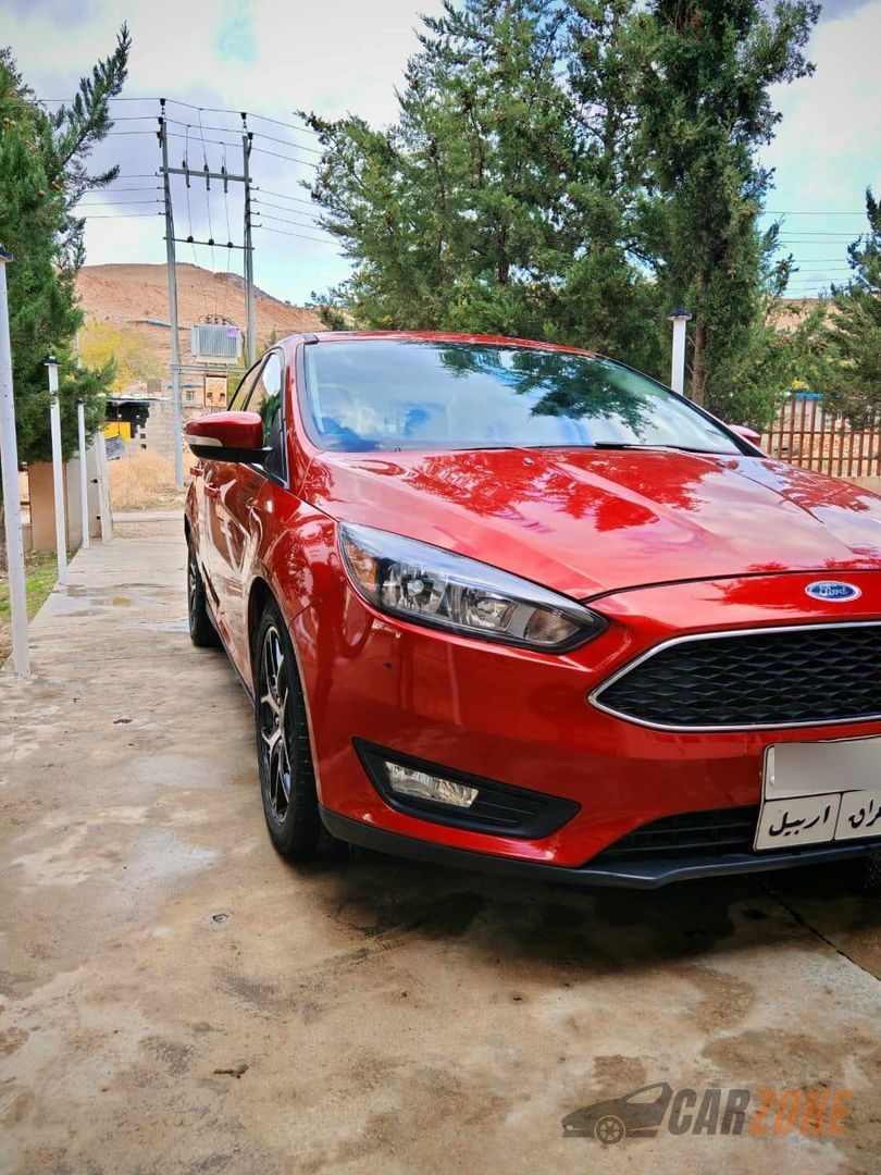 2018 فورد فوكس Base thumbnail 3