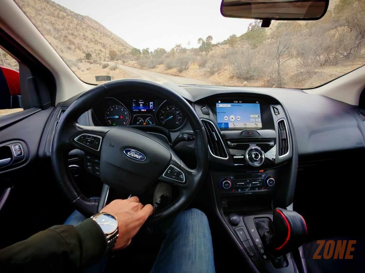 2018 فورد فوكس Base thumbnail 5