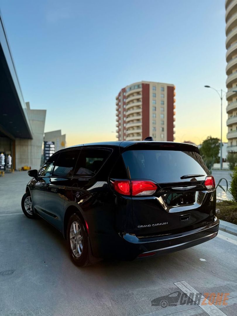 2025 كرايسلر جراند كارافان thumbnail 4