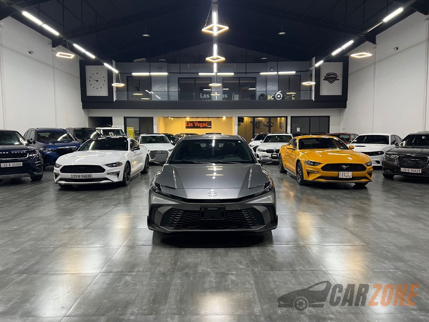 2025 تويوتا كامري إس إي thumbnail 2