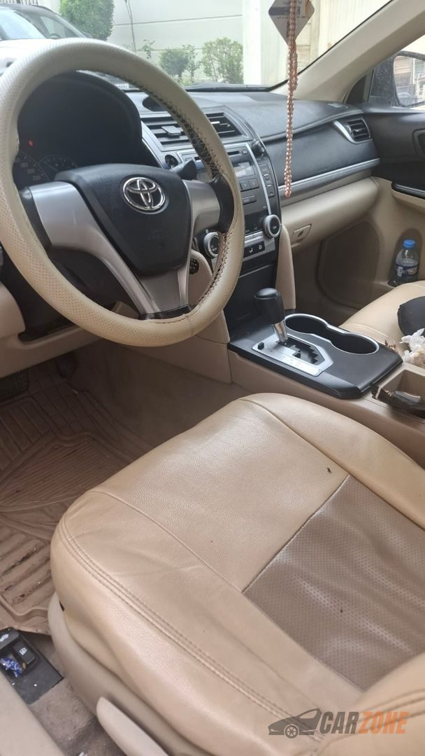 2014 تۆیۆتا کامری thumbnail 7