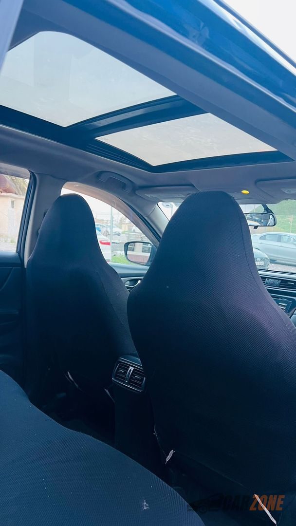 2017 Nissan Rogue SV thumbnail 8