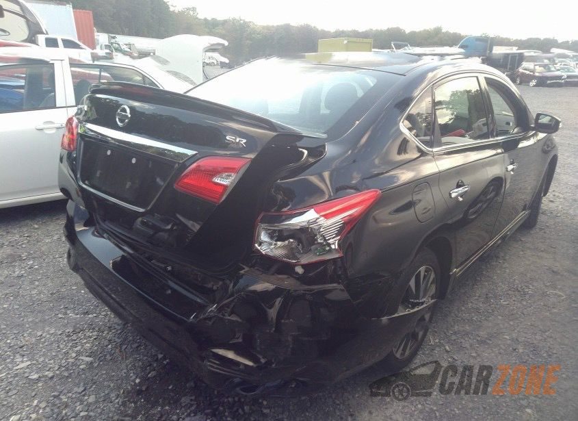 2019 Nissan Sentra SR thumbnail 10