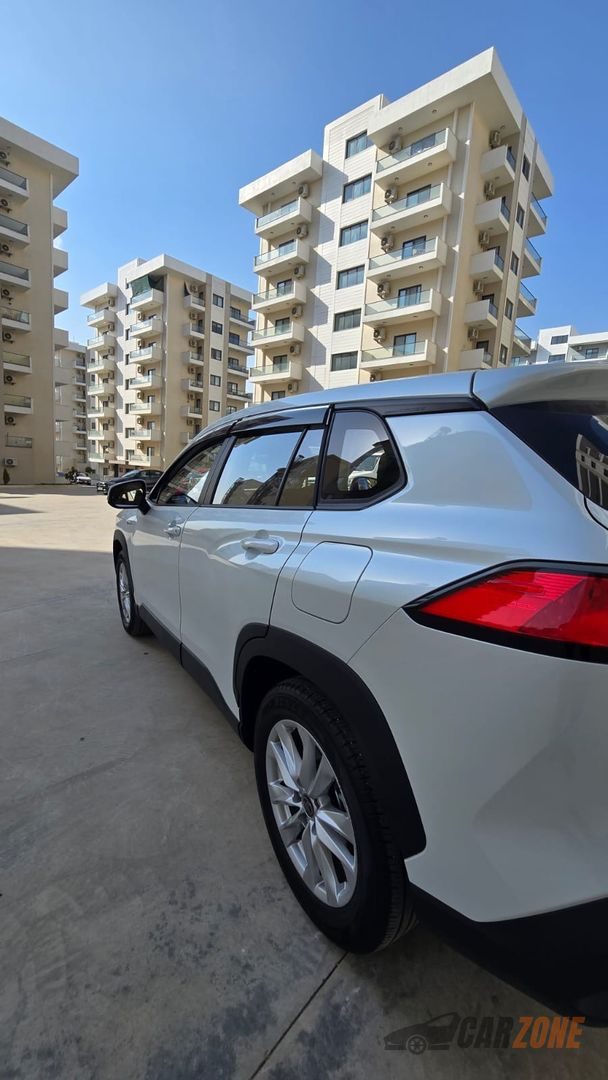 2025 تۆیۆتا کۆرۆلا کرۆس thumbnail 5