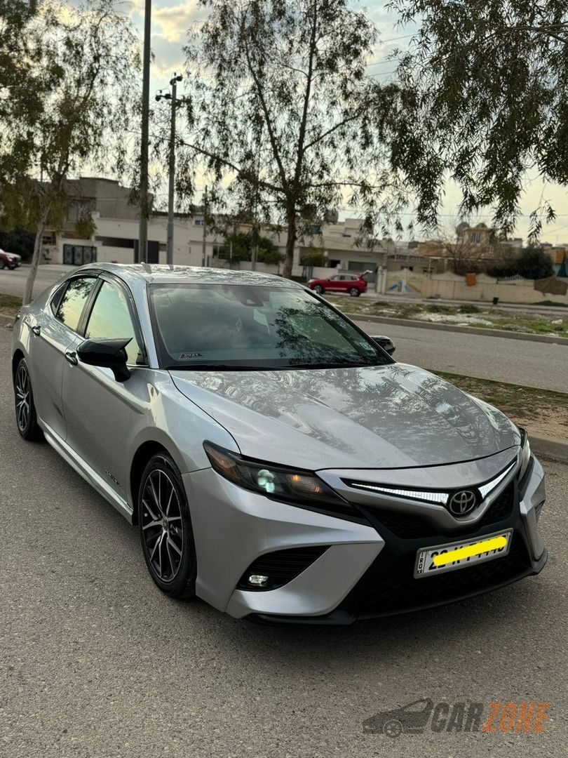 2021 تويوتا كامري S thumbnail 3