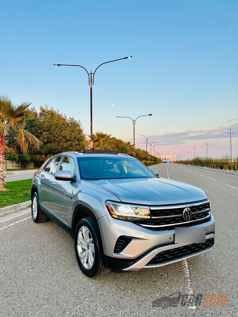 2020 Volkswagen Atlas Cross Sport SE thumbnail 2