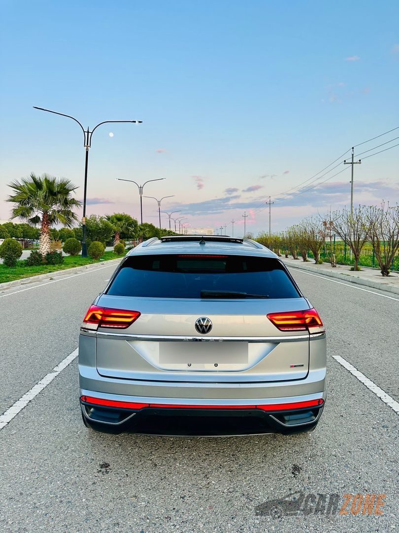 2020 Volkswagen Atlas Cross Sport SE thumbnail 3