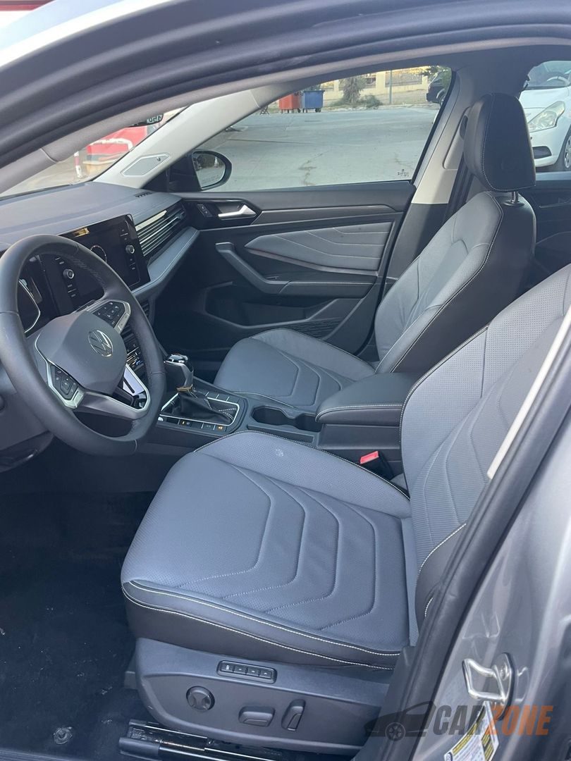 2025 Volkswagen Jetta thumbnail 8