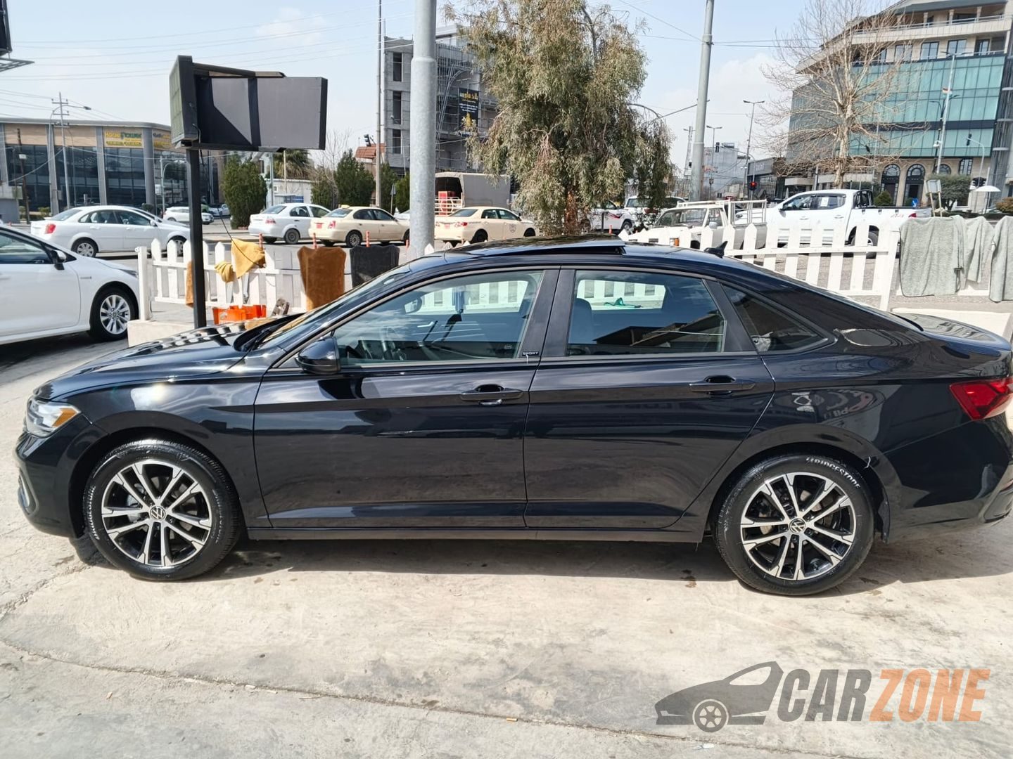 2024 Volkswagen Jetta thumbnail 3