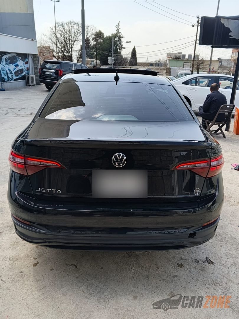 2024 Volkswagen Jetta thumbnail 4