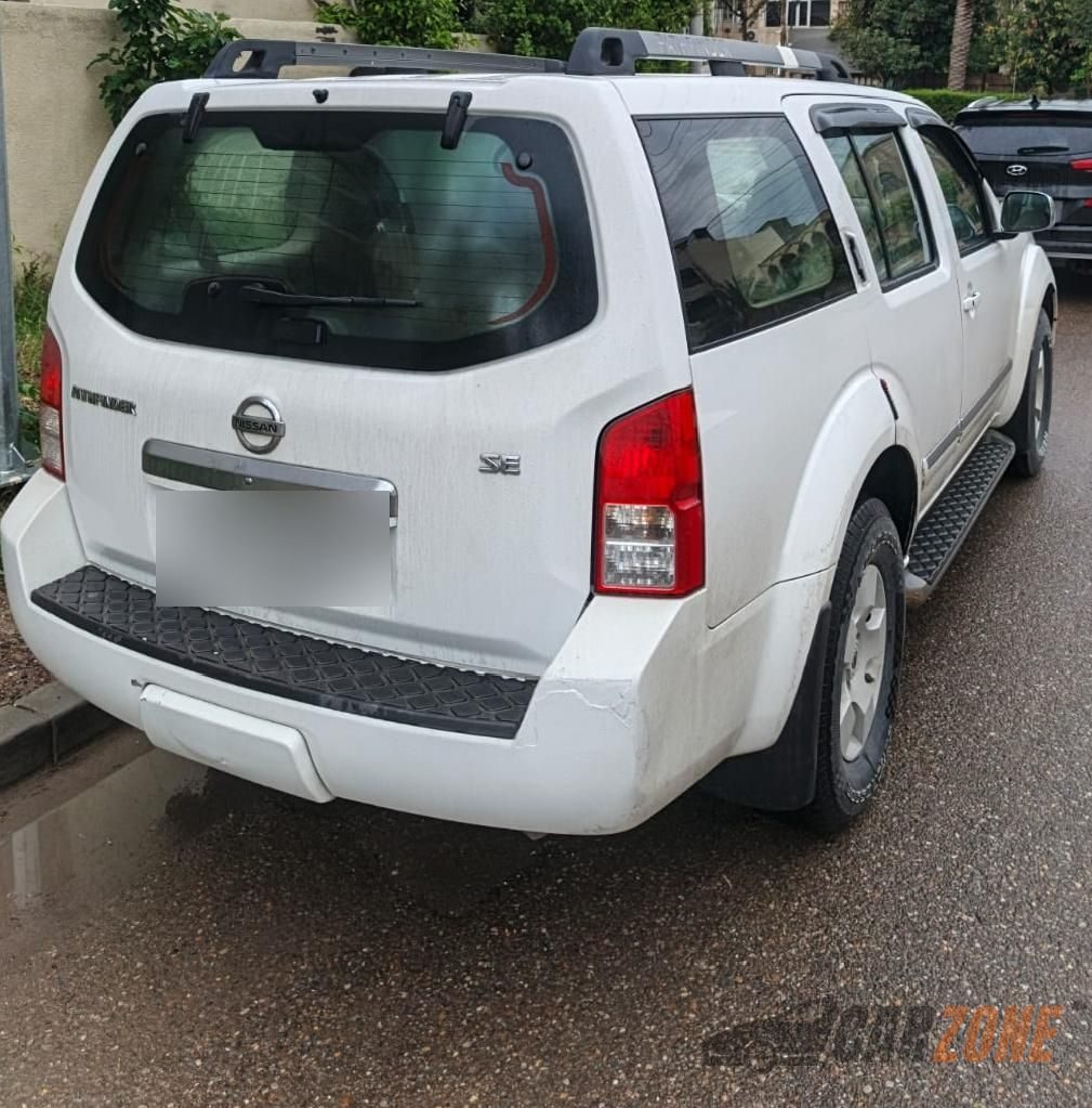 2010 نیسان پاتفایندەر SE thumbnail 3